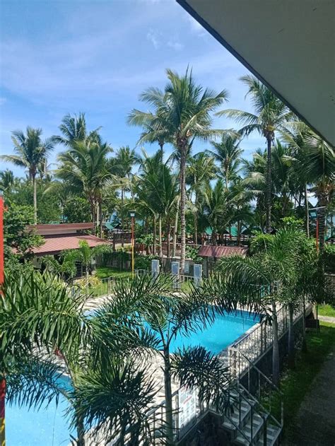 calapan beach hotels.